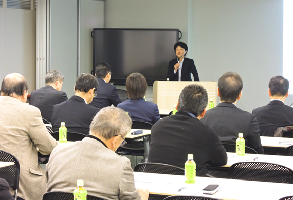 山田ビジネスコンサルティングから講師を招いて開いた京都銀行の事業承継対策セミナー（1月23日、本店東館）＜ニッキン2月16日号7面＞