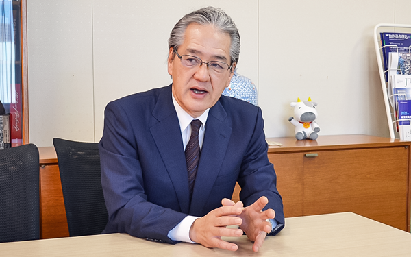 投資信託協会 松谷博司 会長＜写真撮影時にマスクを外していただきました＞