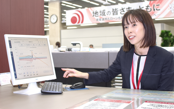 秋田銀行は「生涯にわたって支えるライフパートナー」を目指し、フォローアップ体制の構築を急ぐ(10月11日、秋田銀行本店営業部)