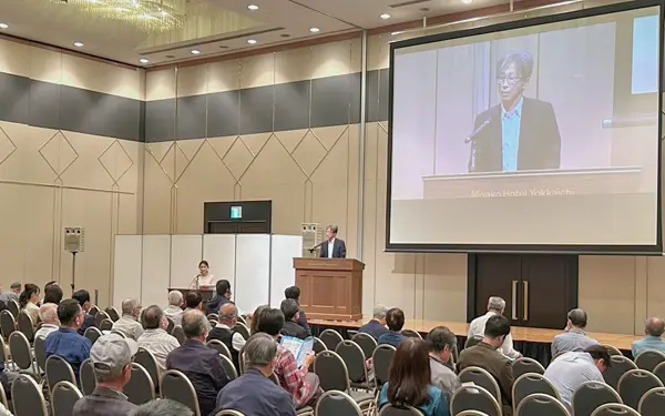 百五銀行が５月19日に四日市市で開催した「資産運用フェア」の様子（百五銀行提供、四日市市）