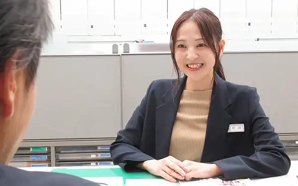 顧客からのヒアリングを基に丁寧な商品提案を心がける名古屋銀（9月10日、本店営業部）