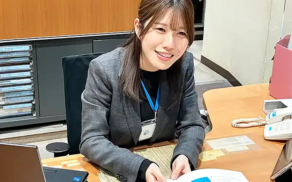 預かり資産の提案では“お客さまファースト”を心掛けるみなと銀本店営業部の資産運用アドバイザー（4月16日）