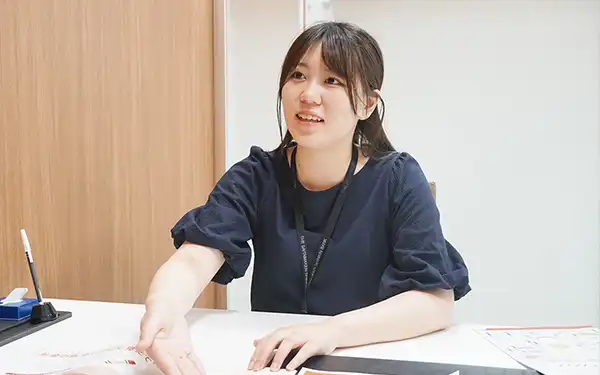 NISAの利用を勧める埼玉県信金浦和支店のMA（25年8月5日、同店）