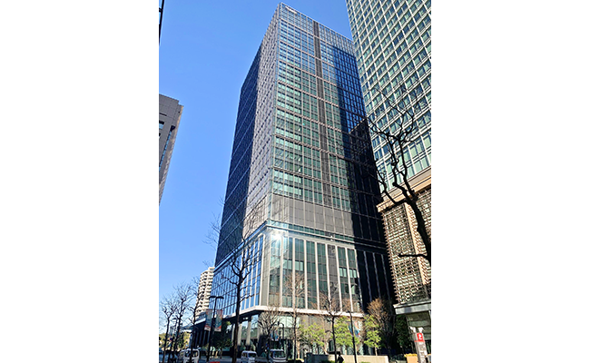 2020年11月に竣工した「みずほ丸の内タワー」。同12月から順次、本部人員の移転を進めている(東京・丸の内)