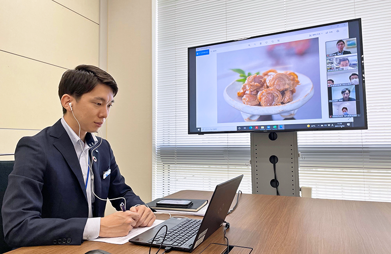 水産加工品やスイーツなど食品関連243社が海外販路を求めて商談会に参加(10月4日、信金中金)