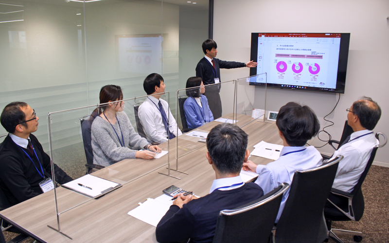鹿児島県信保協は保証部門と経営支援部門が一体でアフターコロナ対応をサポートする(2月8日)