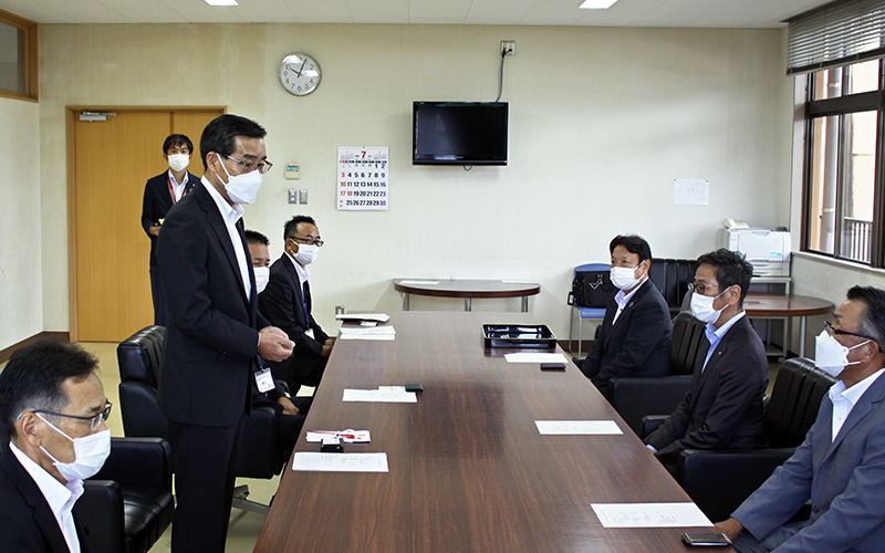 宮崎県の医療法人「慶明会」は国富町社会福祉協議会に寄付した（国富町役場）