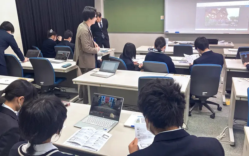 三井住友フィナンシャルグループは２月に福井南高校で「マイクラ」を活用した金融教育を試行（SMBCコンシューマーファイナンス提供）