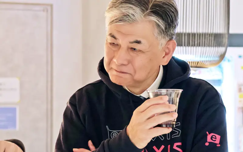 ブロガーミーティングで投資家の声に耳を傾ける代田秀雄・三菱UFJアセットマネジメント常務（本社）
