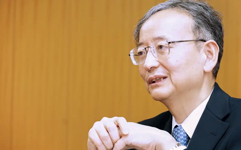 2025年4月11日号10面　改革の旗手　井藤英樹・金融庁長官、最も合理的な資産形成を