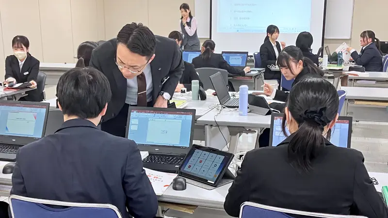 郷土の歴史など多彩な教養を学ぶおかしんアカデミー（2025年12月４日、岡崎信金本部）