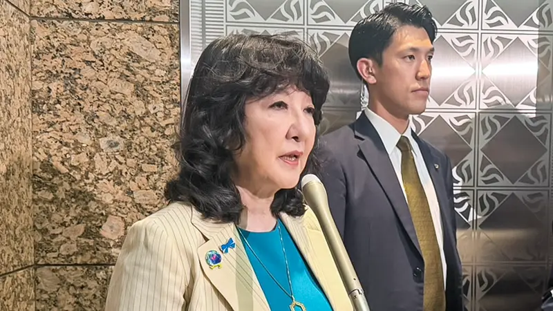 2026年5月1日号2面　金融庁、官民連携でミュトス対策、片山・金融相「今ある危機」